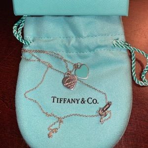 Tiffany & Co double heart necklace